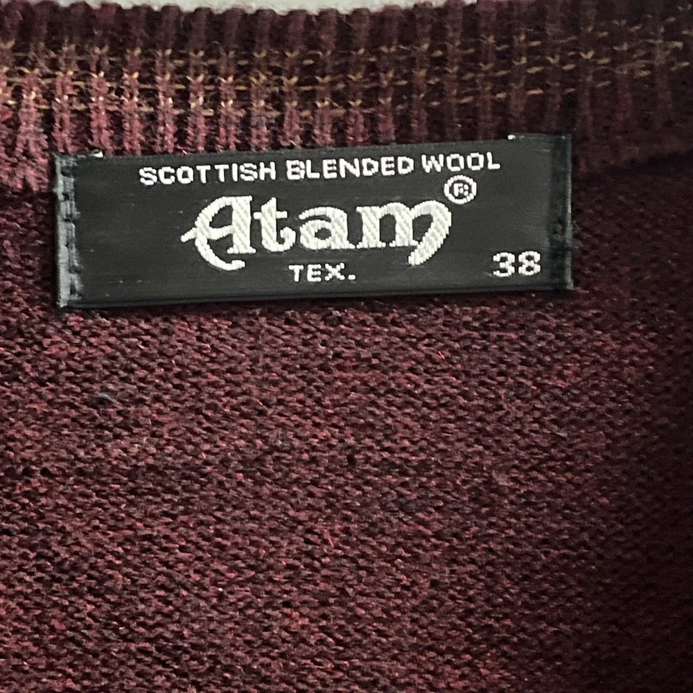 Atam Sweater Scottish Blend Wool Premium Pullover Mens‎ 38 M Maroon Geometric